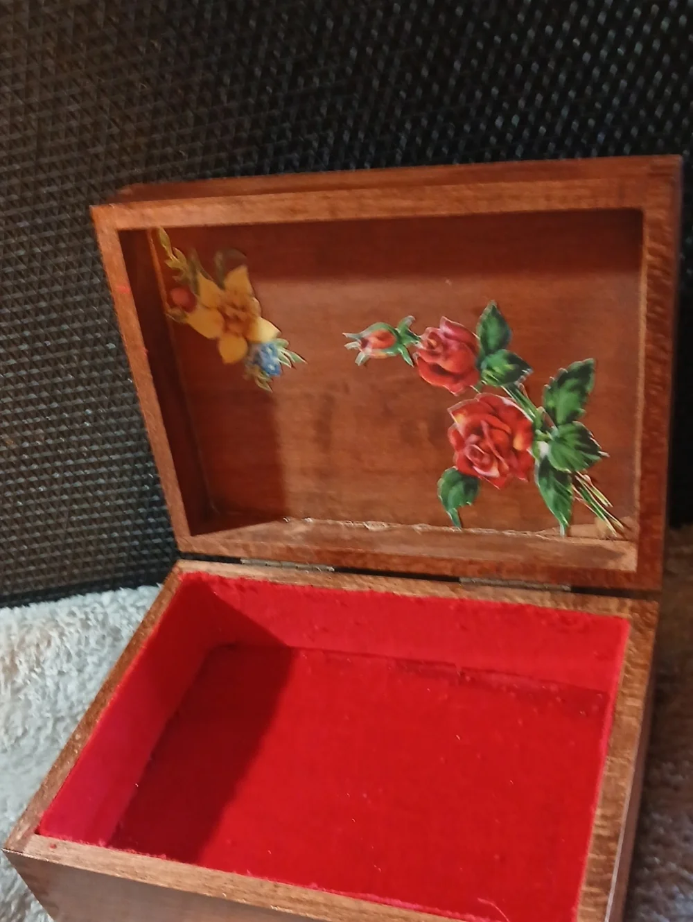 Vintage Trinket Box / Jewelry Box